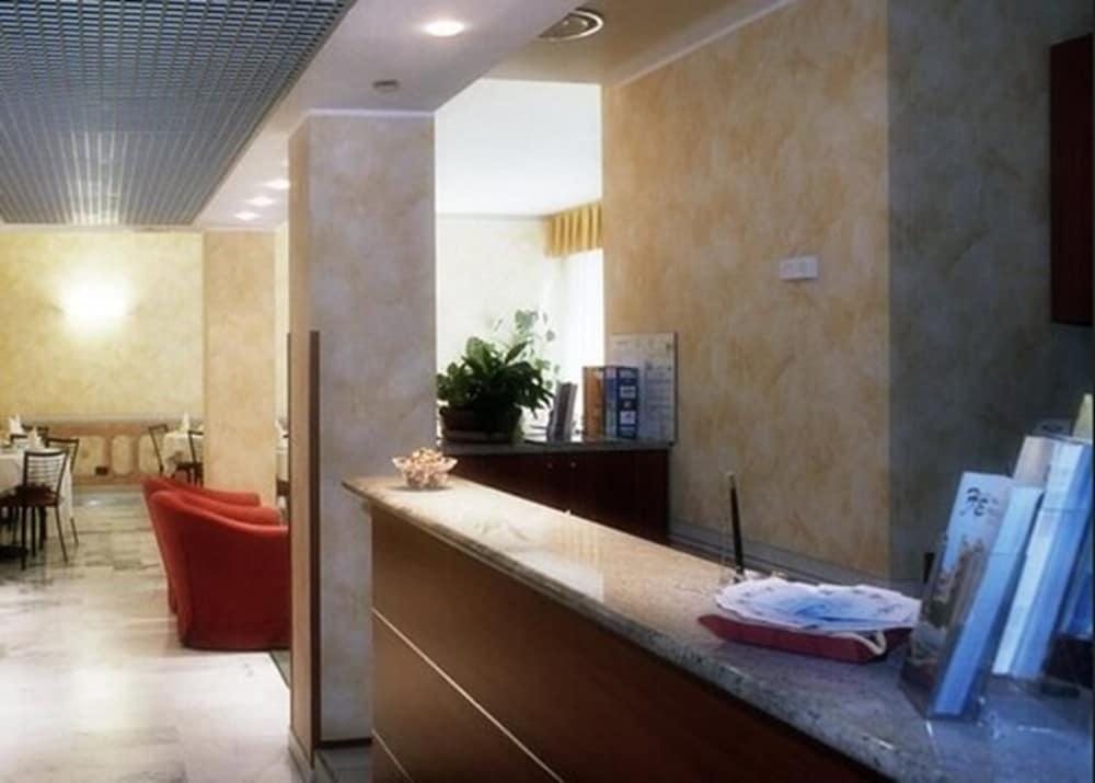 Hotel Engadina Como Exteriér fotografie